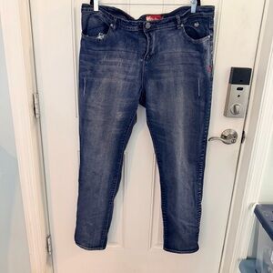 Apple Bottoms Crop Jeans 22 | Y2K Rhinestone Pockets